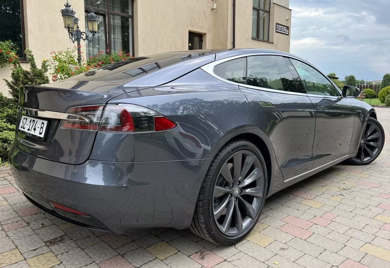 Tesla Model S  100 kWh 2018251