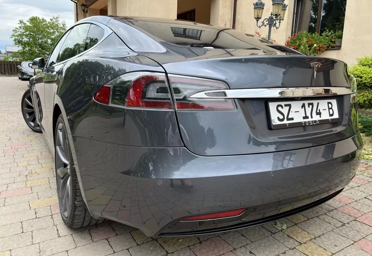 Tesla Model S  100 kWh 2018281