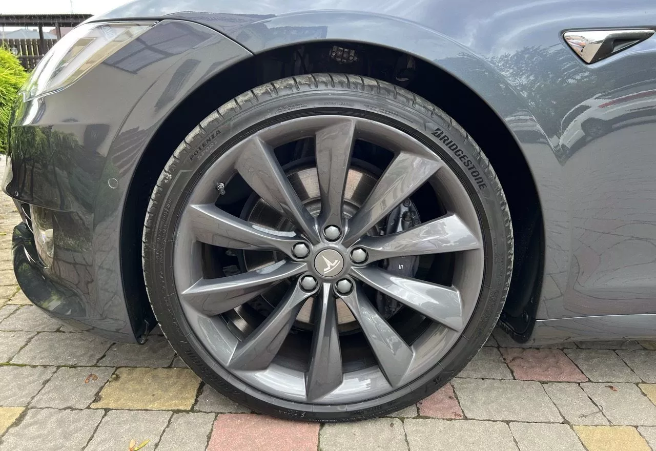 Tesla Model S  100 kWh 2018481