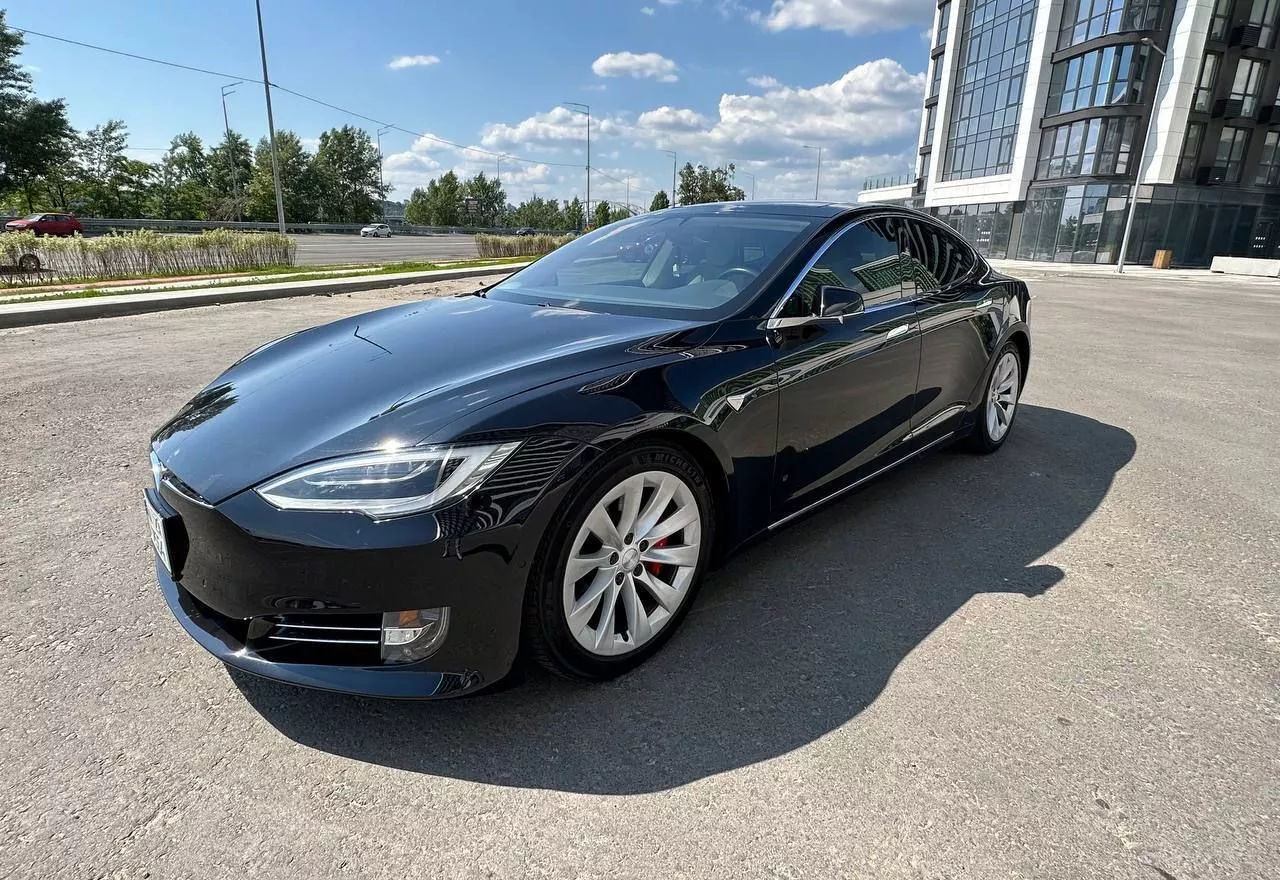 Tesla Model S  90 kWh 201631