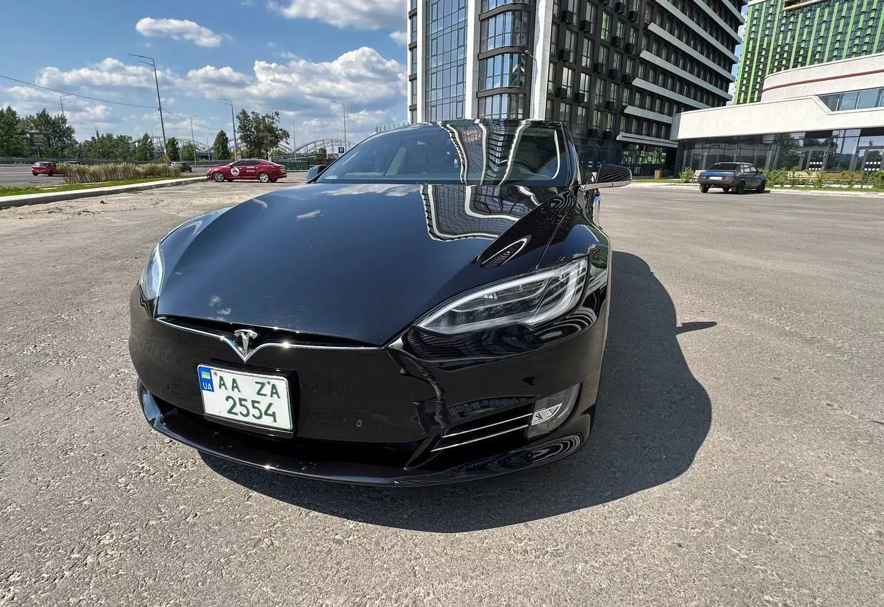 Tesla Model S  90 kWh 2016251