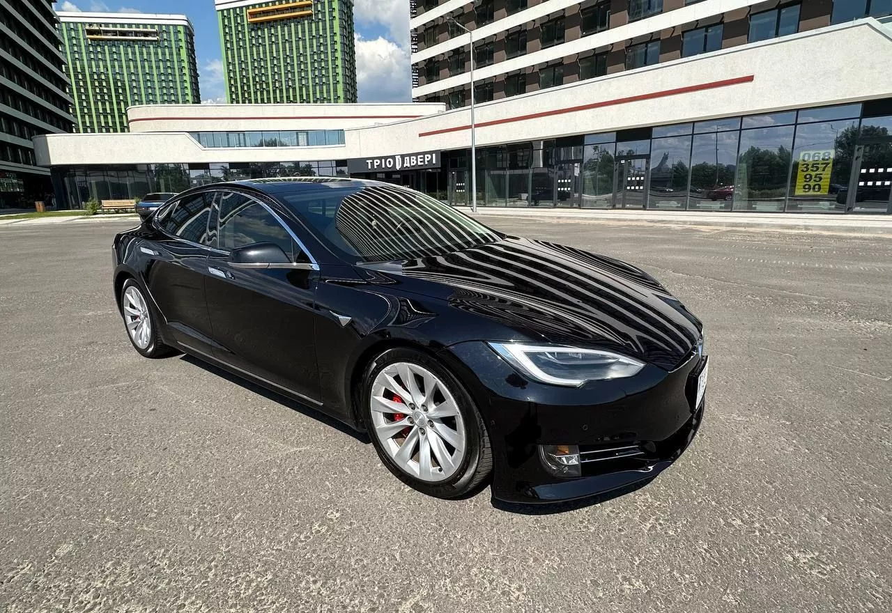 Tesla Model S  90 kWh 2016301