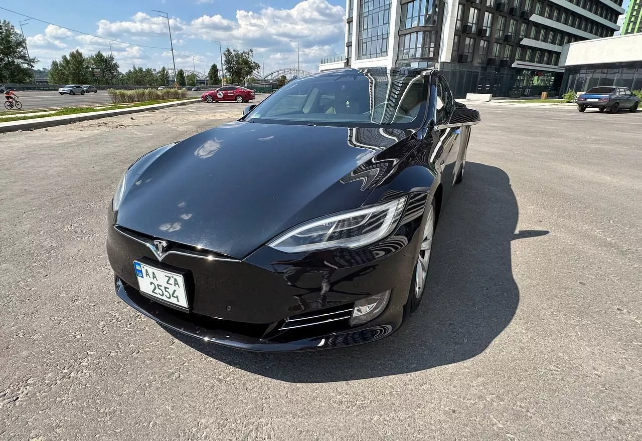 Tesla Model S  90 kWh 2016311