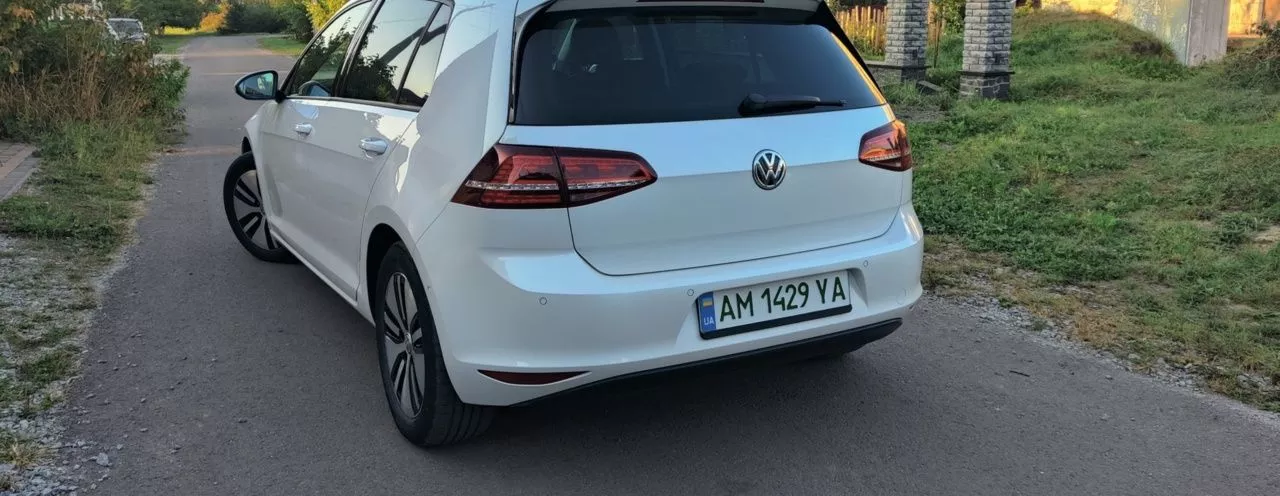 Volkswagen e-Golf  24 kWh 201511