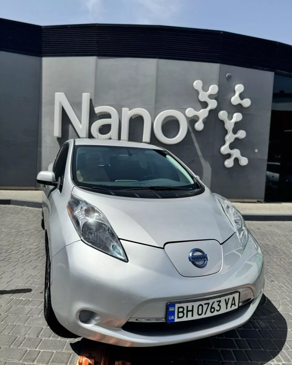 Nissan Leaf  201601