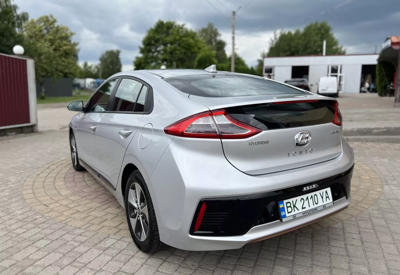 Hyundai Ioniq  2018271