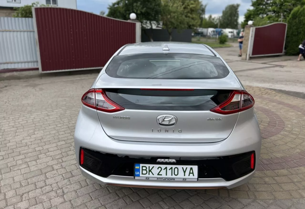 Hyundai Ioniq  2018281