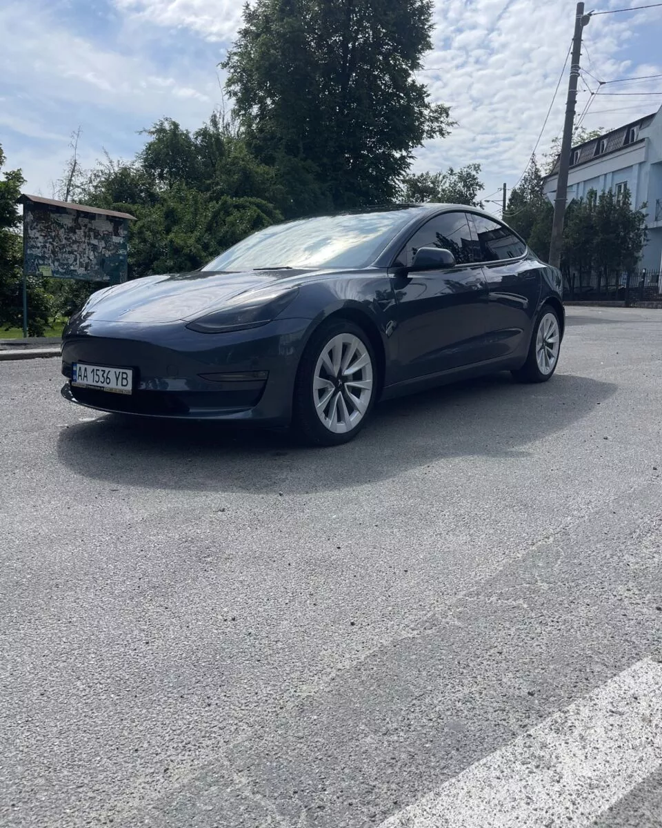 Tesla Model 3  80.5 kWh 2022221