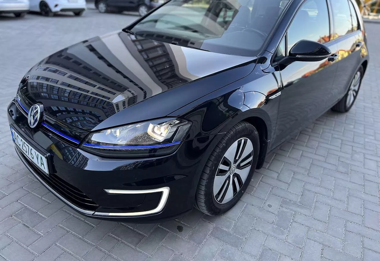 Volkswagen e-Golf 