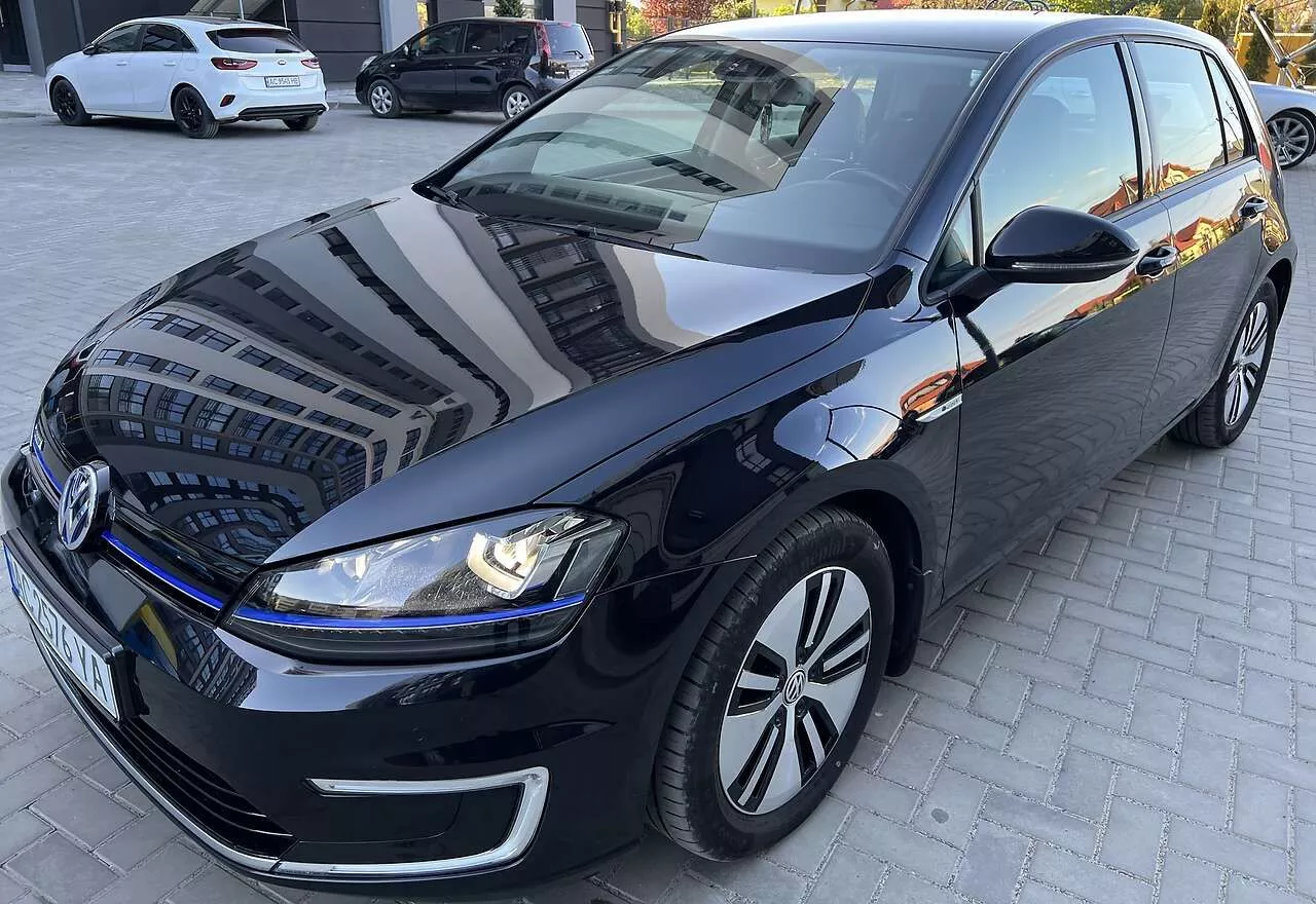 Volkswagen e-Golf  24 kWh 201511