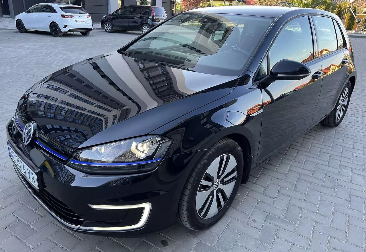 Volkswagen e-Golf  24 kWh 201531