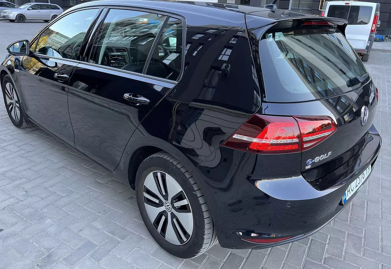 Volkswagen e-Golf  24 kWh 201541