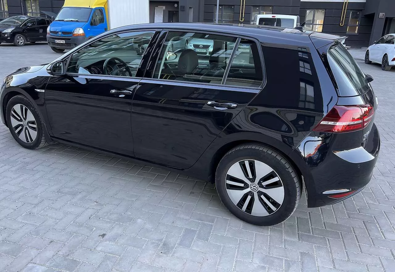 Volkswagen e-Golf  24 kWh 201561