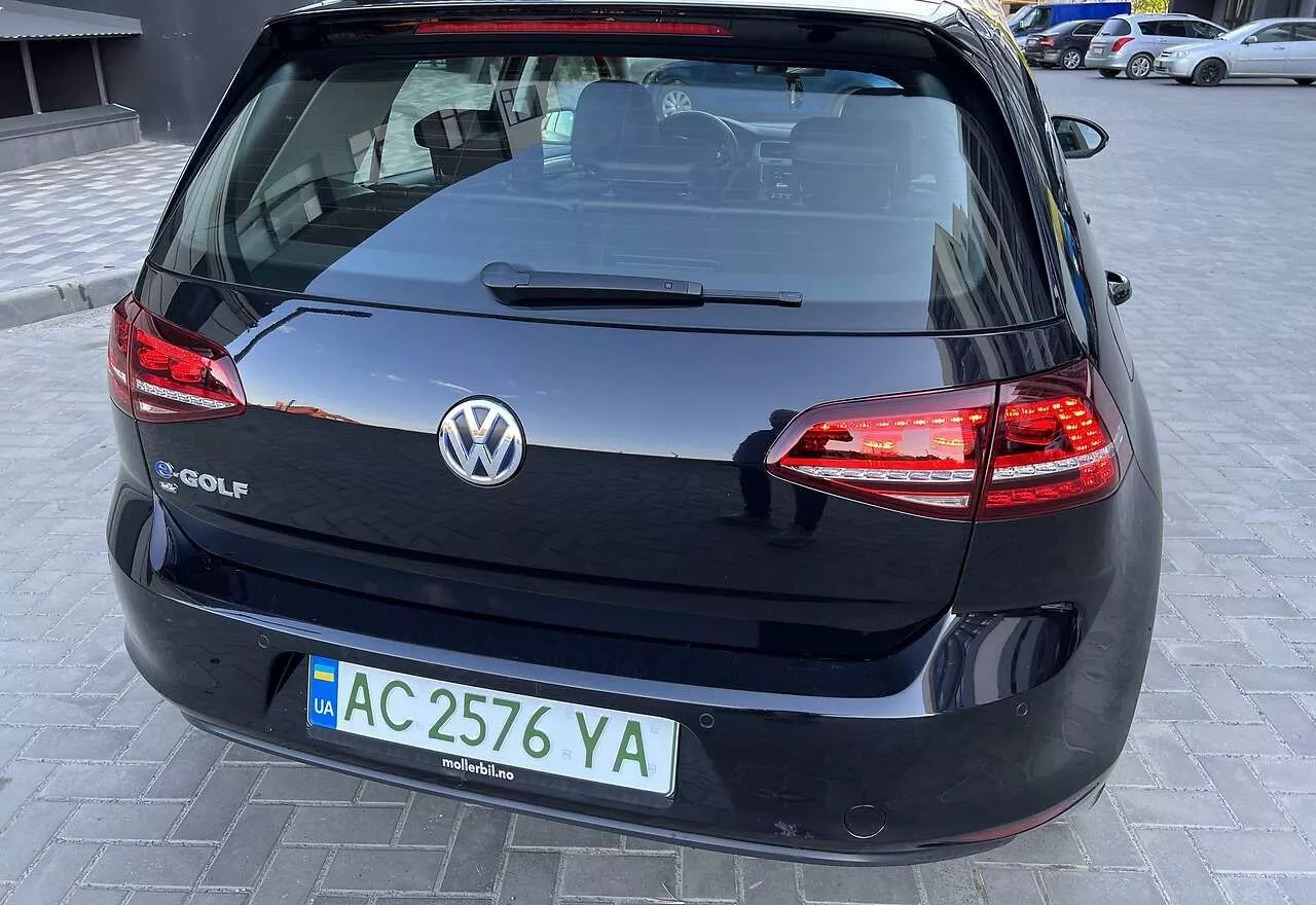 Volkswagen e-Golf  24 kWh 201591