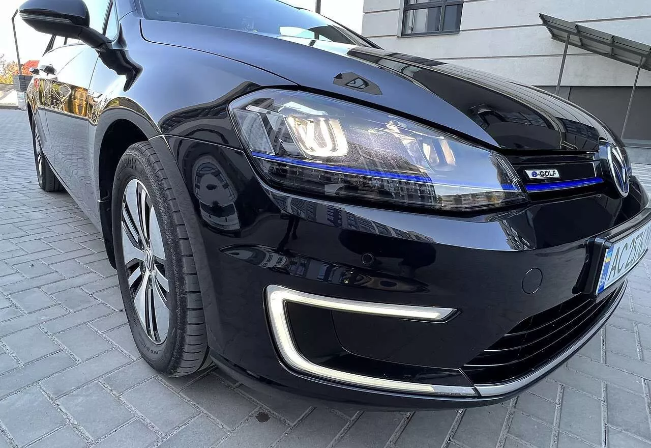 Volkswagen e-Golf  24 kWh 2015341