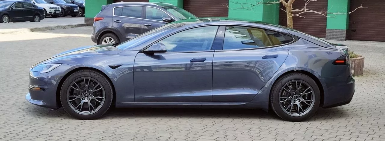 Tesla Model S  100 kWh 2022211