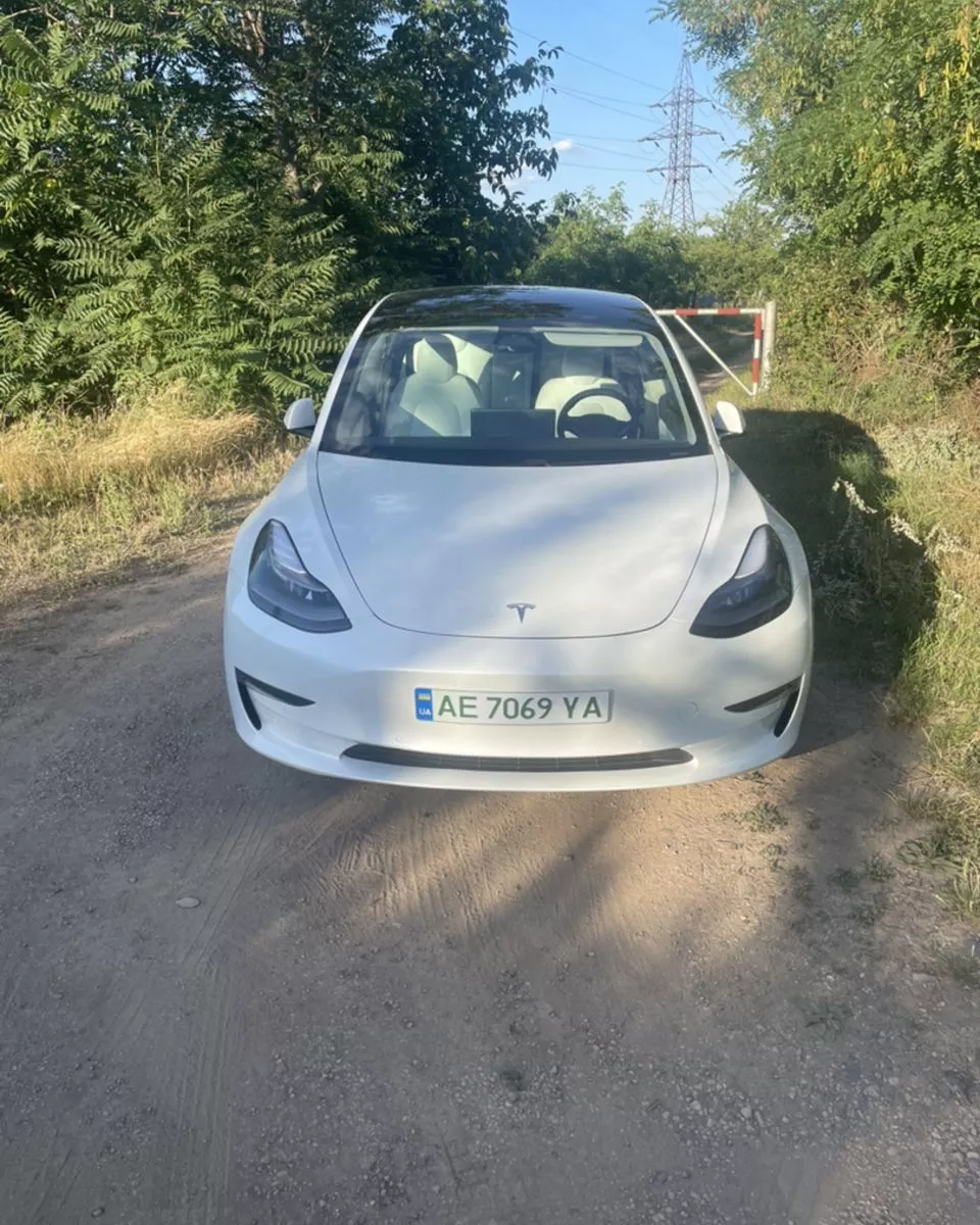 Tesla Model 3  60 kWh 2021181