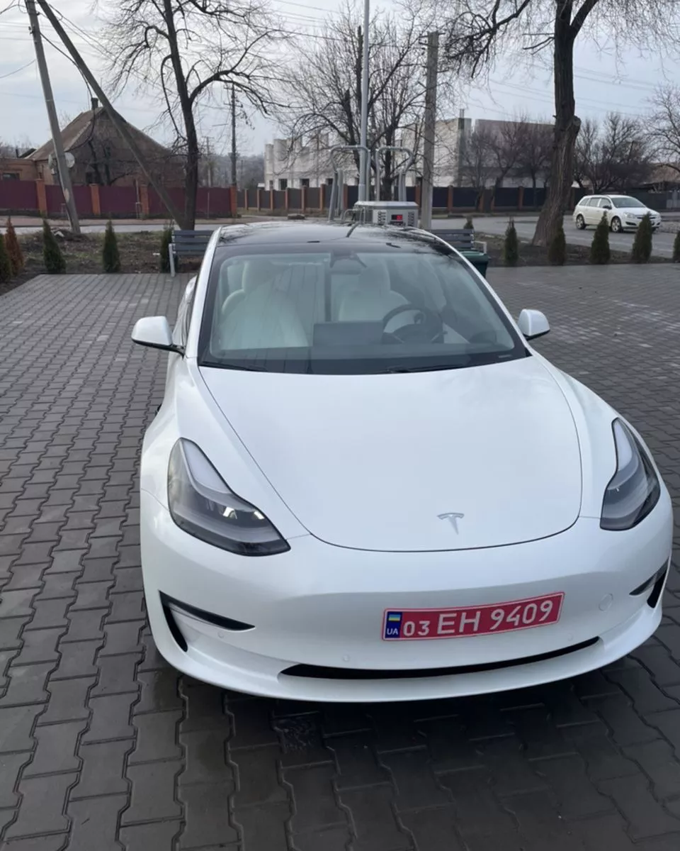 Tesla Model 3  60 kWh 2021191