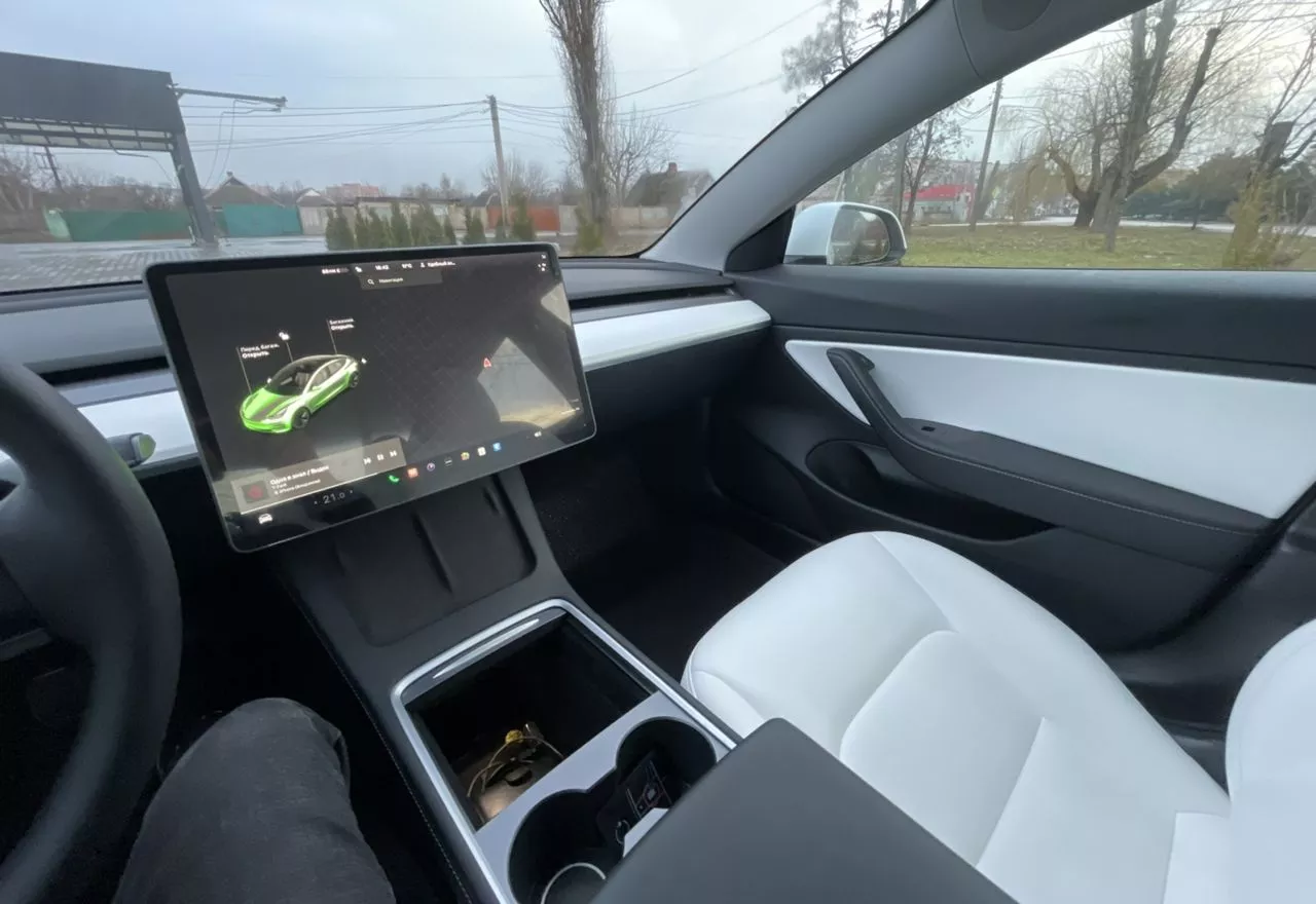 Tesla Model 3  60 kWh 2021151