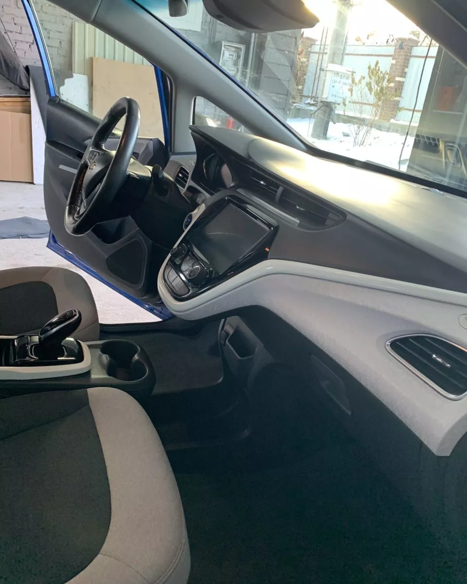 Chevrolet Bolt EV  66 kWh 2021231