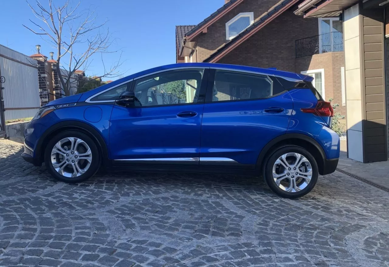 Chevrolet Bolt EV  66 kWh 2021301