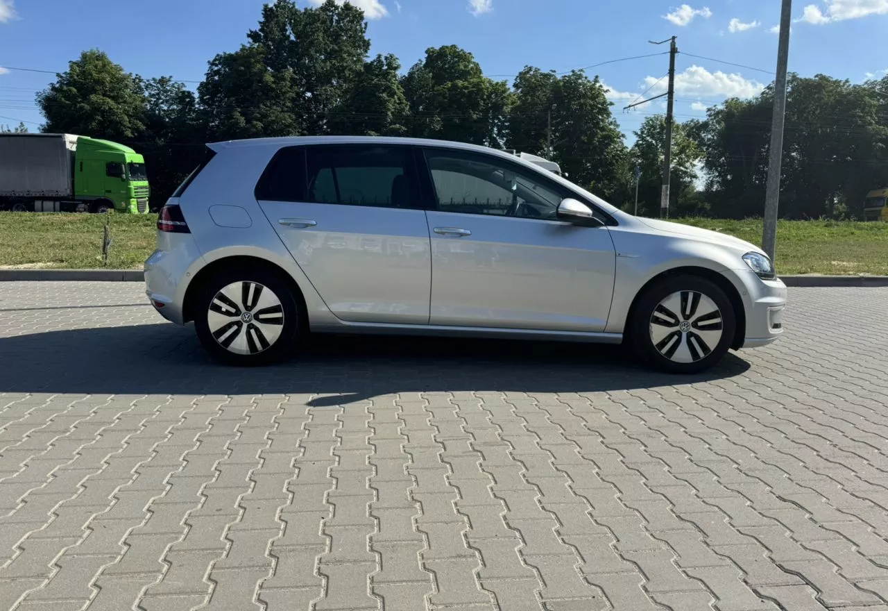 Volkswagen e-Golf  24 kWh 201641