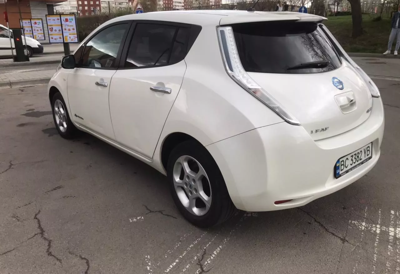 Nissan Leaf  201441