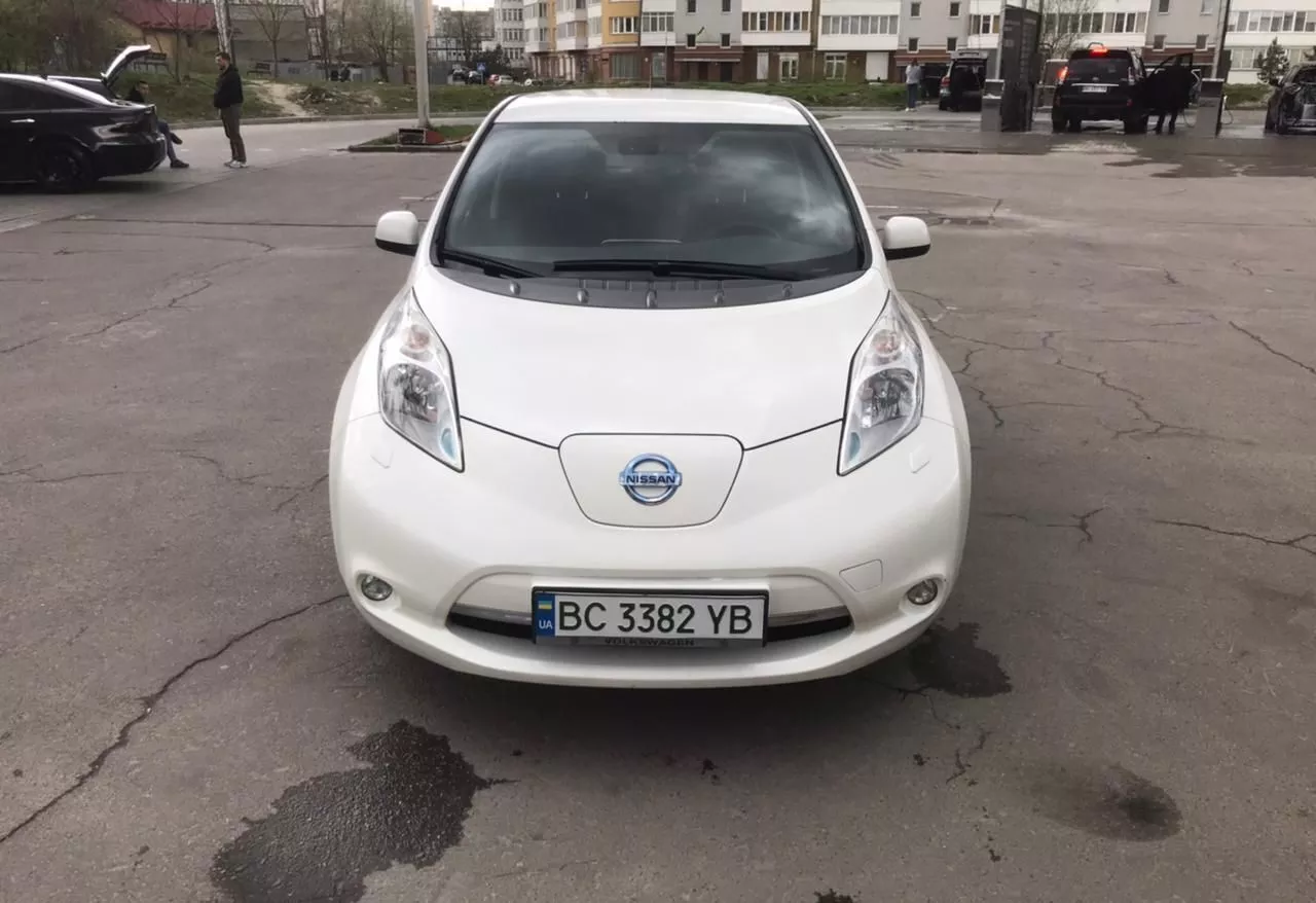 Nissan Leaf  201451