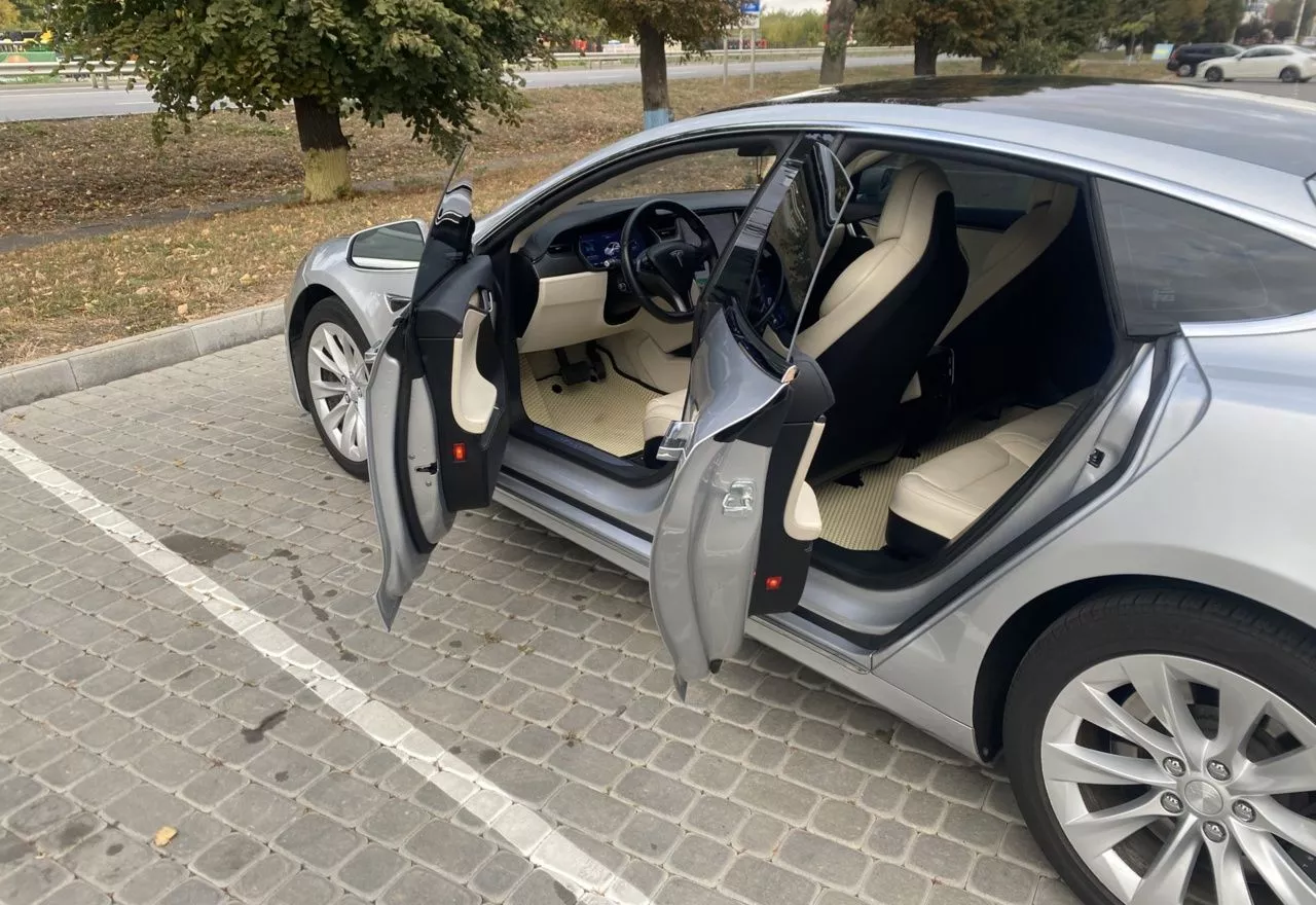 Tesla Model S  100 kWh 201841