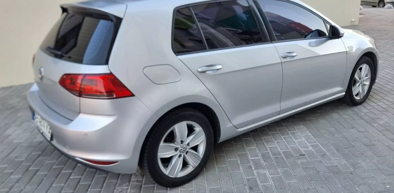 Volkswagen e-Golf  24 kWh 201521