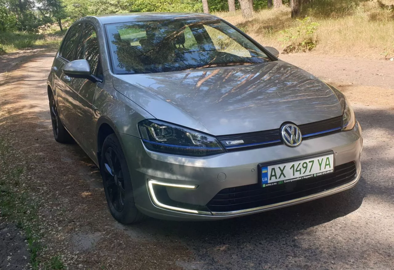 Volkswagen e-Golf  24 kWh 201441