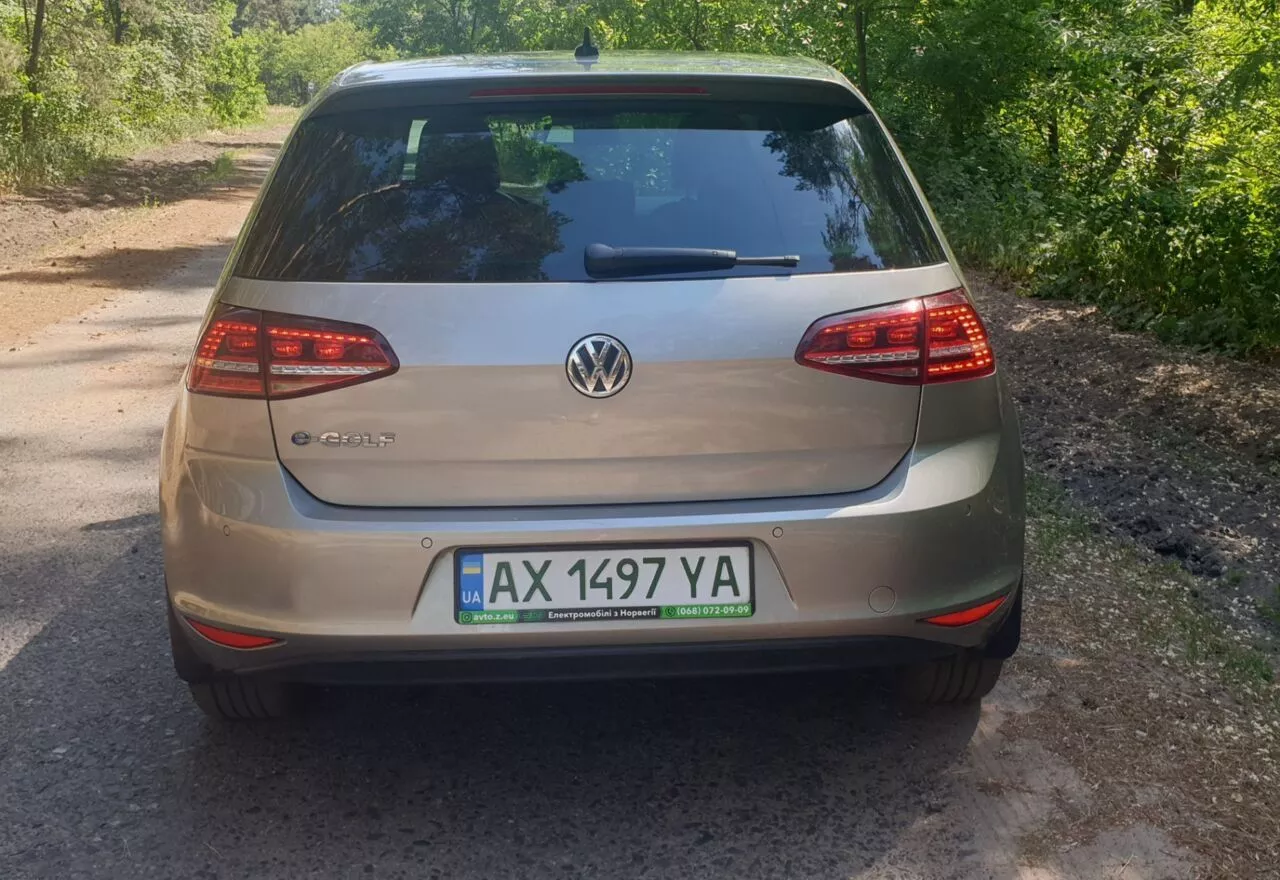 Volkswagen e-Golf  24 kWh 201451