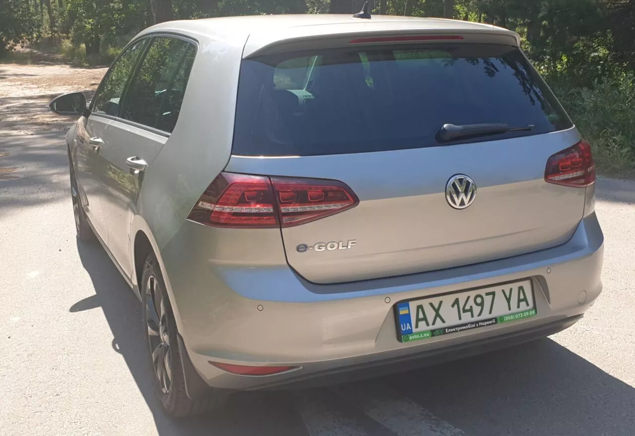 Volkswagen e-Golf  24 kWh 2014121