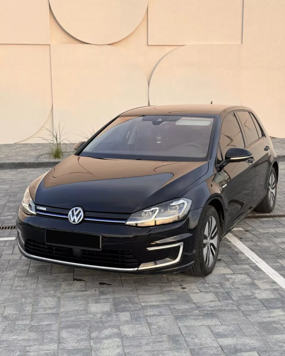 Volkswagen e-Golf  36 kWh 201781