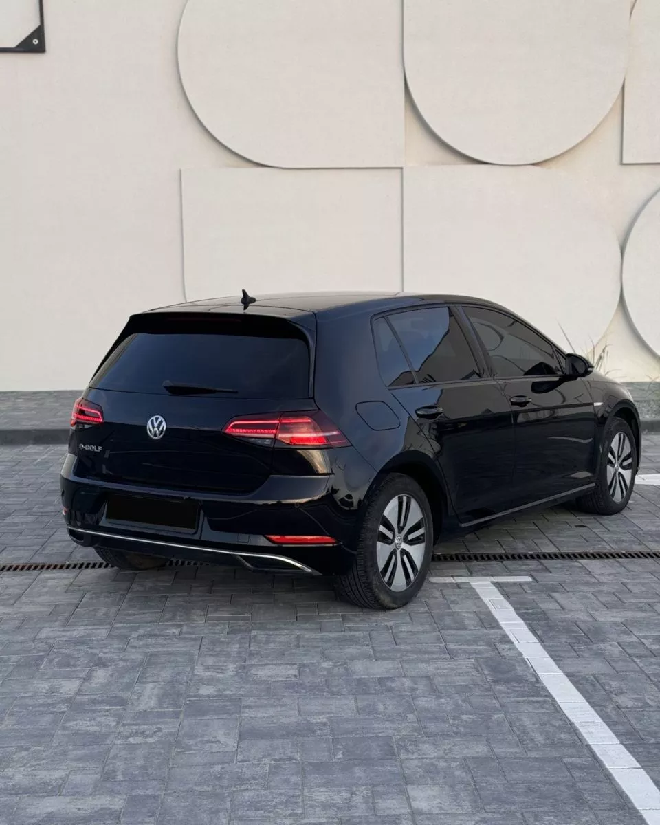 Volkswagen e-Golf  36 kWh 2017101