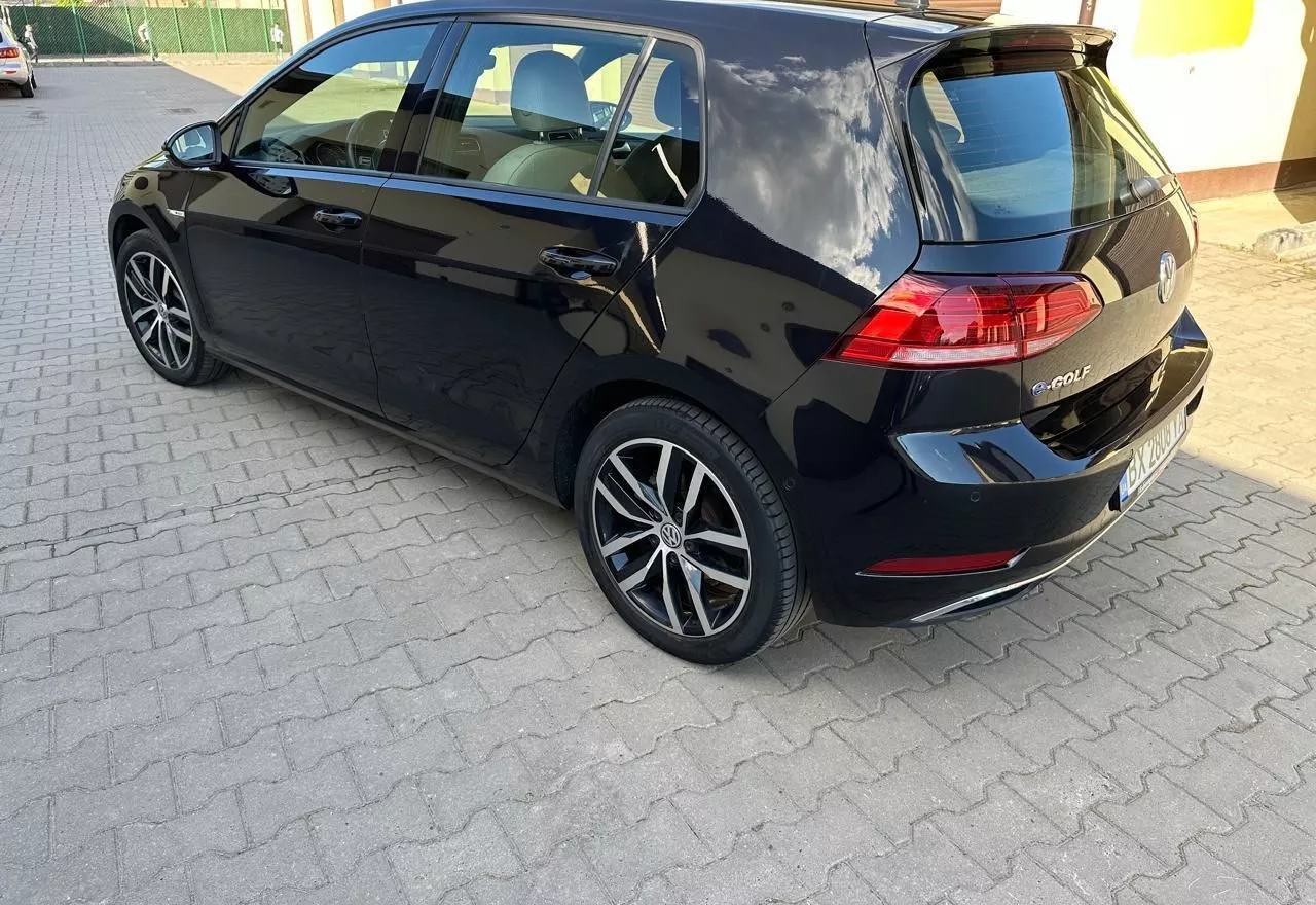 Volkswagen e-Golf  201831