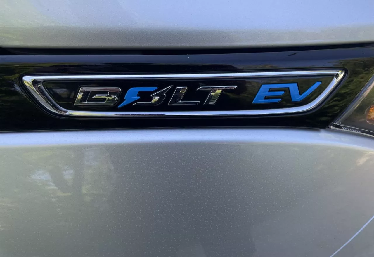 Chevrolet Bolt EV  64 kWh 2017141