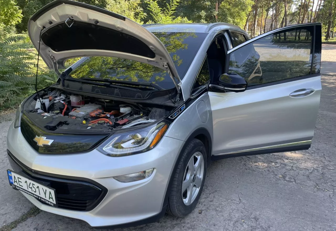 Chevrolet Bolt EV  64 kWh 2017181