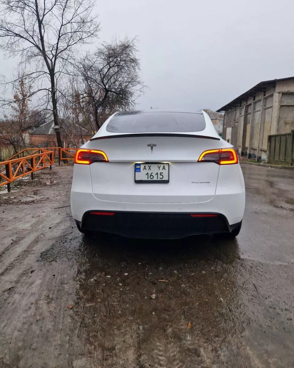 Tesla Model Y  75 kWh 202101