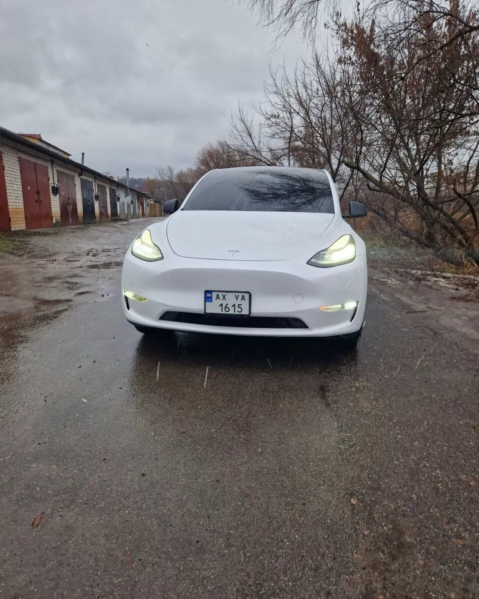 Tesla Model Y  75 kWh 202111