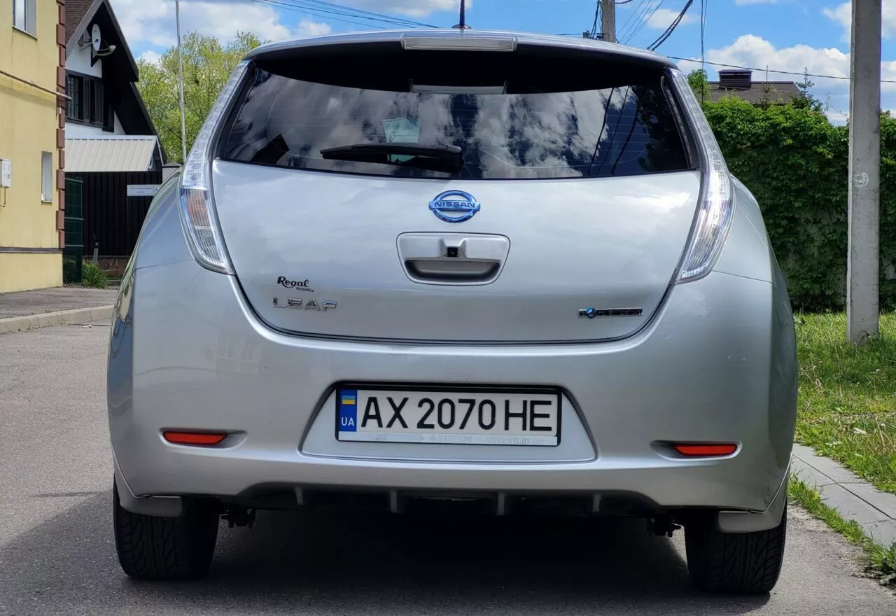 Nissan Leaf  24 kWh 2015111