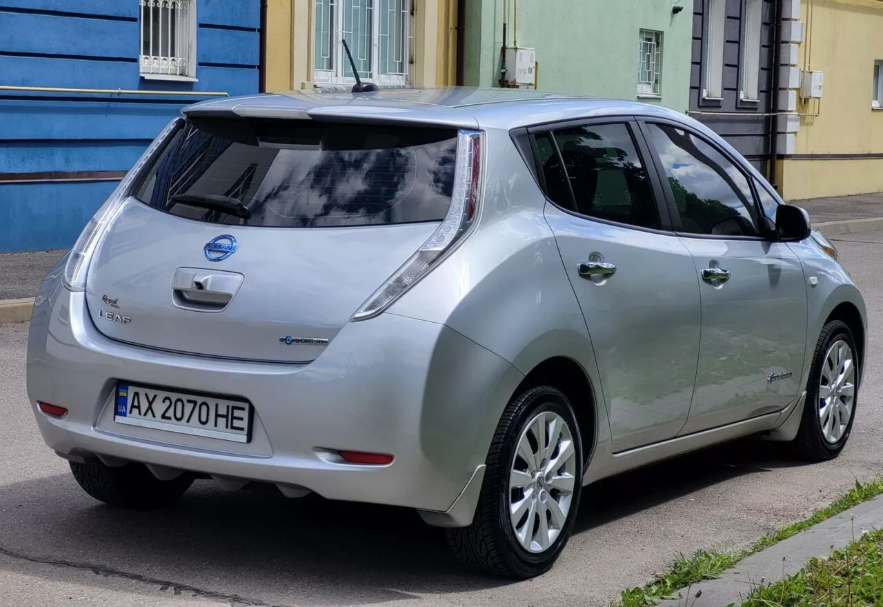 Nissan Leaf  24 kWh 2015121