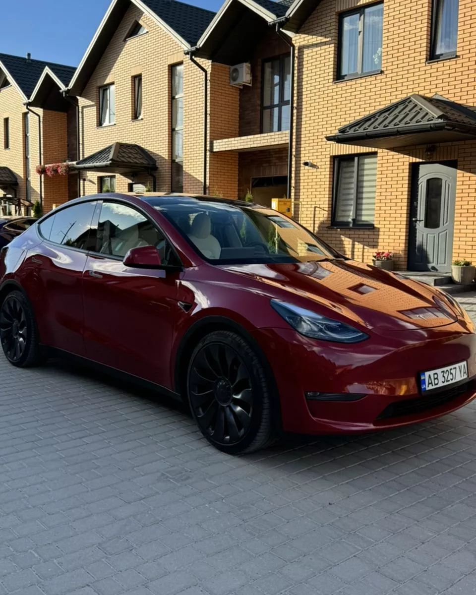 Tesla Model Y 