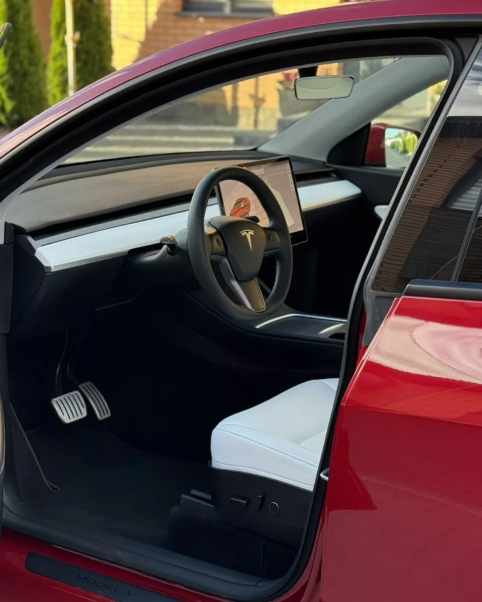 Tesla Model Y  202171