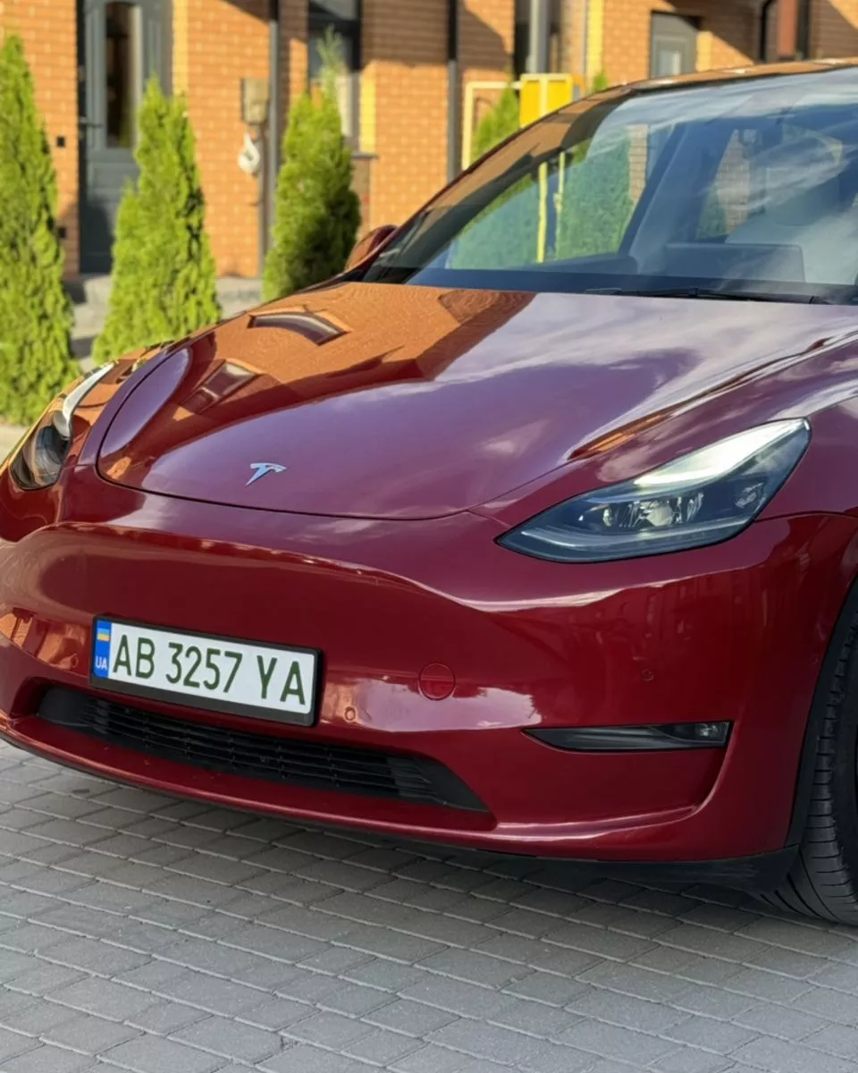 Tesla Model Y  2021101