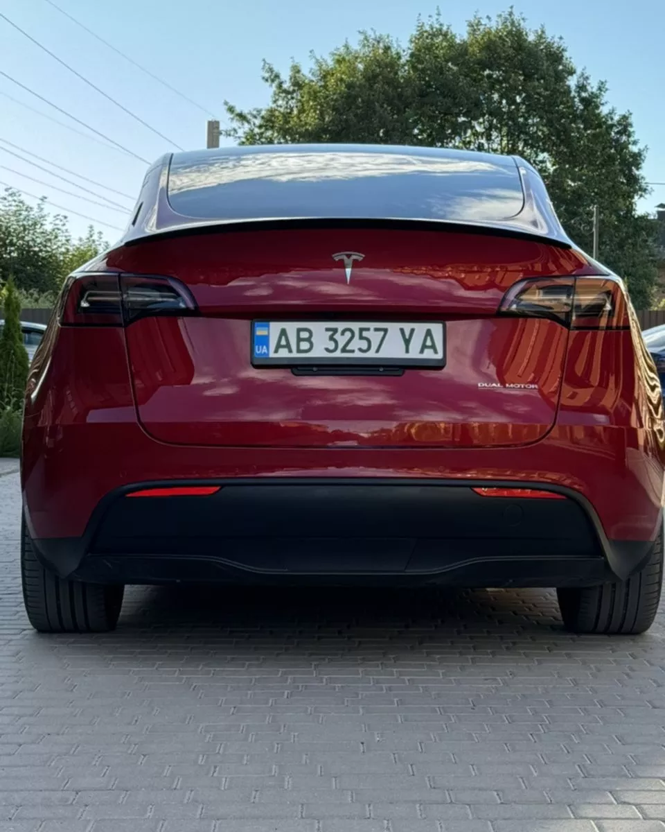 Tesla Model Y  2021131