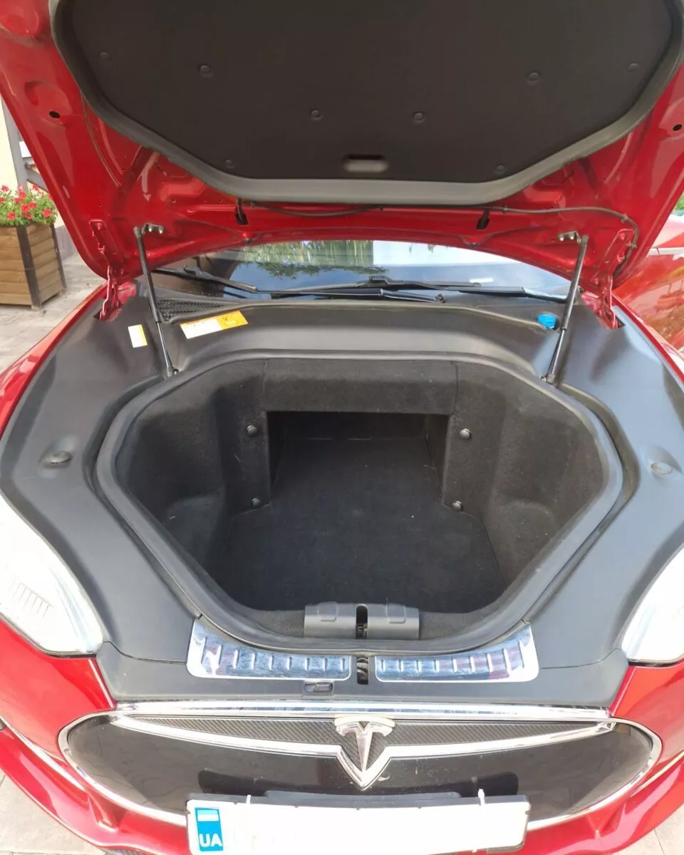 Tesla Model S  60 kWh 201391