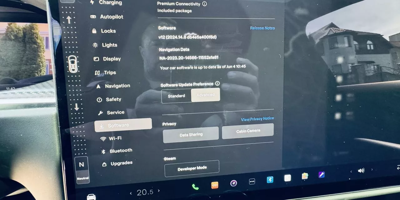 Tesla Model X  130 kWh 2022211