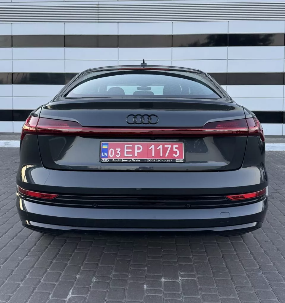 Audi E-tron Sportback  95 kWh 2021111