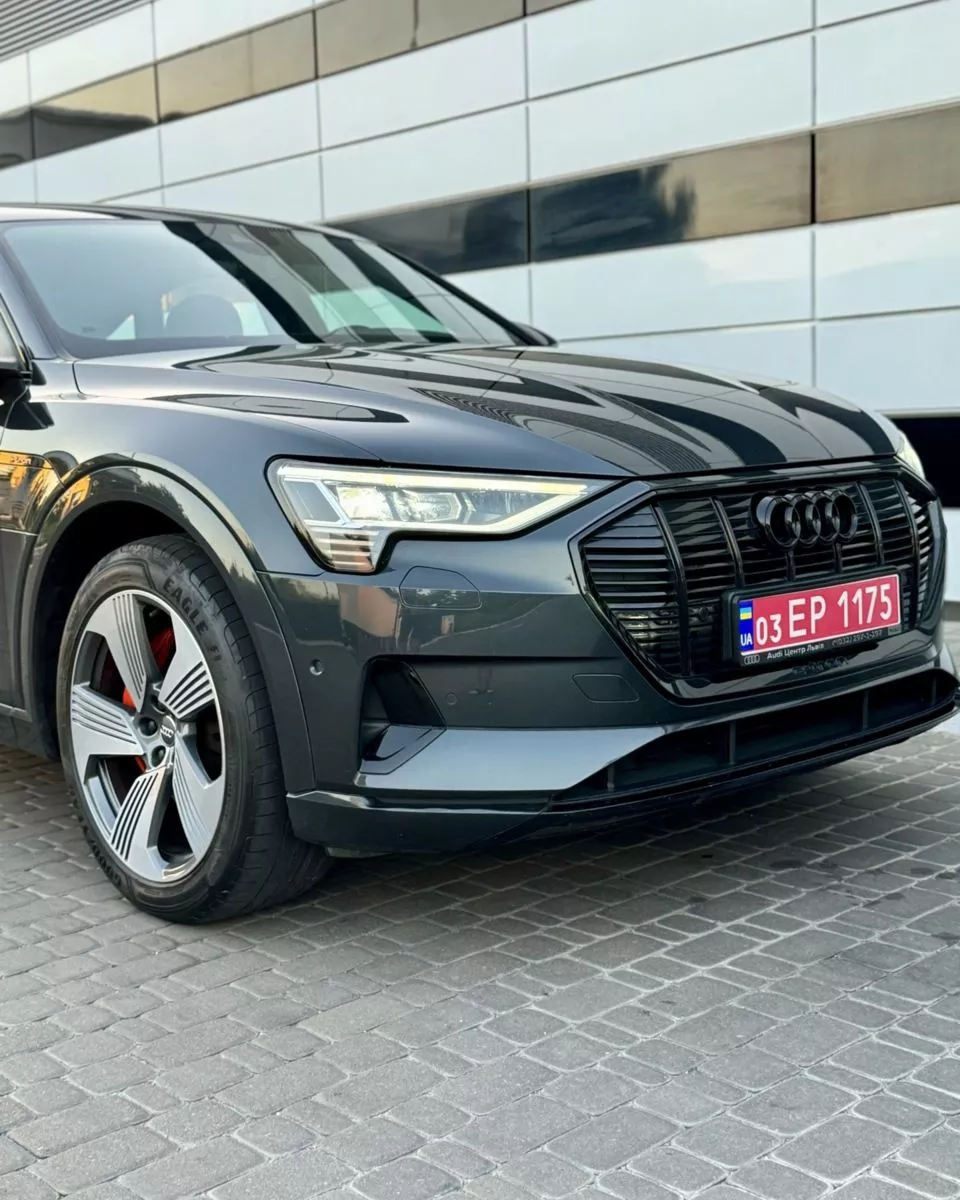 Audi E-tron Sportback  95 kWh 2021121